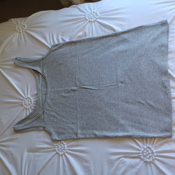 ☀️Gray Tank Top - Picture 2 of 4